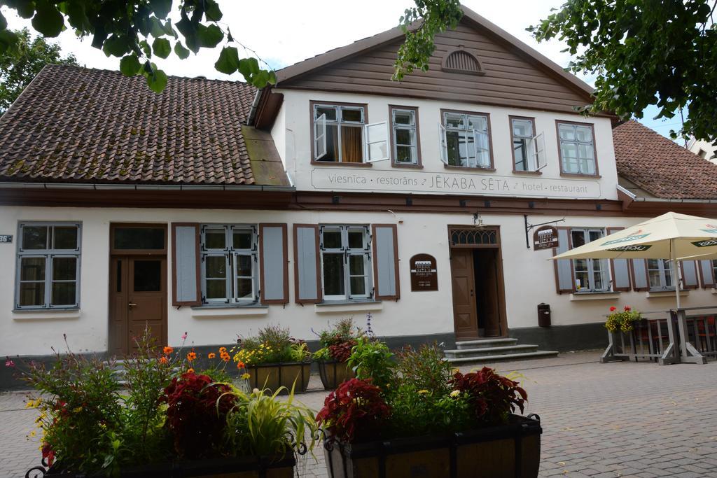 Hotel Jekaba Seta Kuldīga Exterior foto